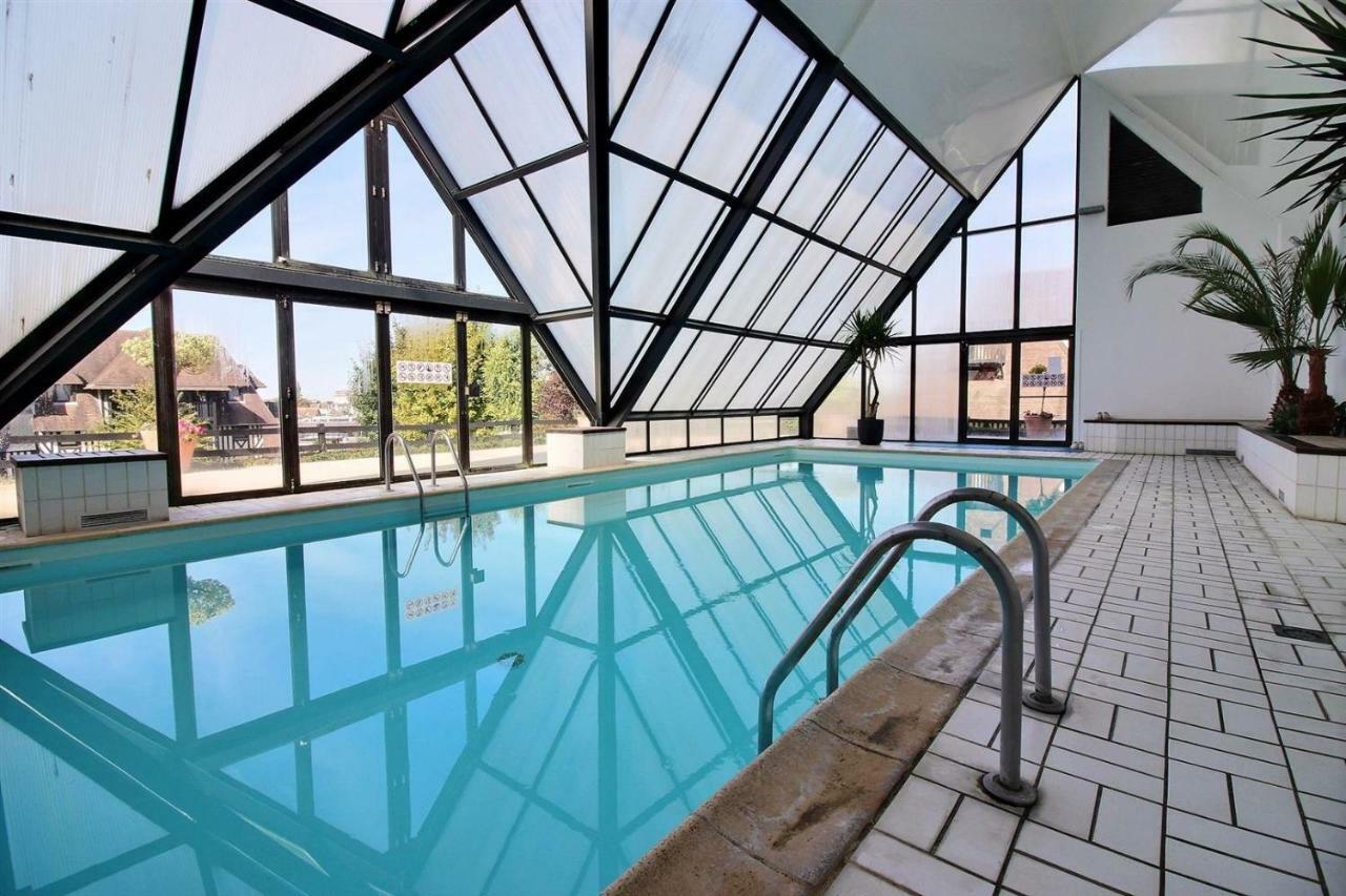 Deauville Paradise Bagian luar foto